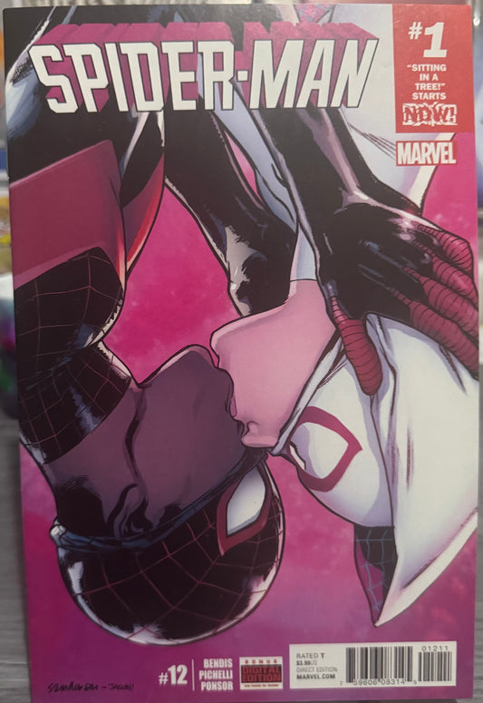 SPIDER-MAN #12 MILES MORALES SPIDER-GWEN KISS 2017 MARVEL